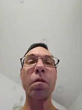 Snapshot of Iliketocooksquirt25 chatting on December 1, 2025, 11:05 pm Iliketocooksquirt25 online show from December 1, 2025, 11:05 pm