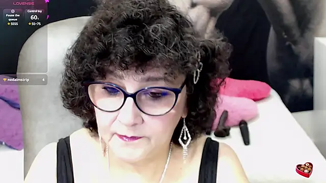 Snapshot of cataleya_mom chatting on March 17, 2025, 12:32 am cataleya mom online show from March 17, 2025, 12:32 am