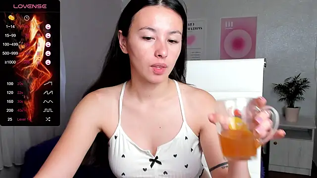 Snapshot of Geisha_Anna chatting on September 24, 2025, 5:03 am Geisha Anna online show from September 24, 2025, 5:03 am