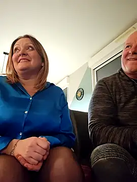 lady charlyne online show from December 4, 2025, 7:57 pm