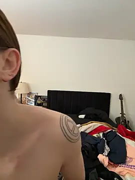 ketarisenup online show from November 17, 2025, 1:04 pm