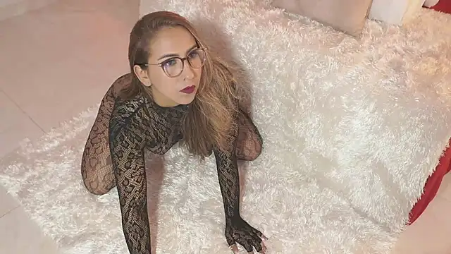 Snapshot of Sofia_Cooper_ chatting on October 10, 2025, 7:47 pm Sofia Cooper online show from October 10, 2025, 7:47 pm