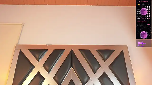 Snapshot of Sofia_Cooper_ chatting on November 3, 2025, 7:50 pm Sofia Cooper online show from November 3, 2025, 7:50 pm