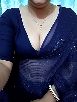 Snapshot of Priya_Boudi chatting on March 5, 2025, 5:39 pm Priya Boudi online show from March 5, 2025, 5:39 pm