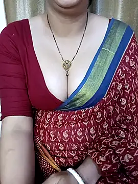 Snapshot of Priya_Boudi chatting on February 4, 2025, 4:29 pm Priya Boudi online show from February 4, 2025, 4:29 pm