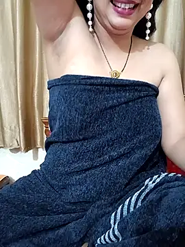Snapshot of Priya_Boudi chatting on February 4, 2025, 7:44 pm Priya Boudi online show from February 4, 2025, 7:44 pm