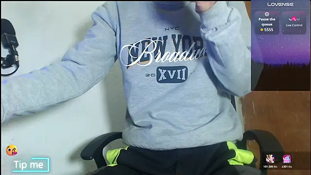 GrayHornyX online show from April 14, 2026, 9:03 am