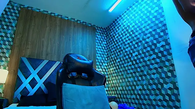 Michael magno online show from October 19, 2025, 9:28 pm