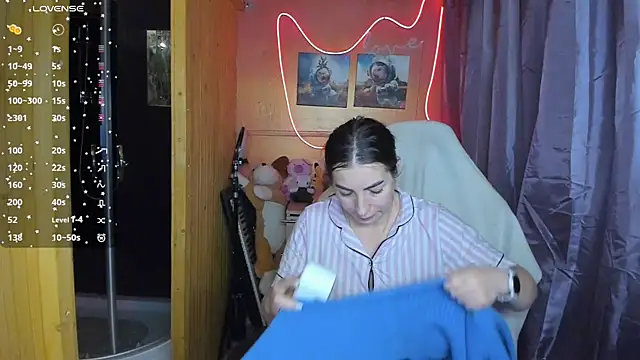 Fiery Brunette  online show from March 2, 2025, 11:19 am