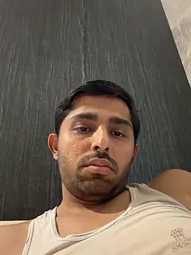 rhuh3991 online show from May 3, 2026, 7:02 am