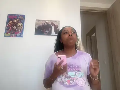 ChocolateCakeQueen online show from July 13, 2026, 1:32 pm