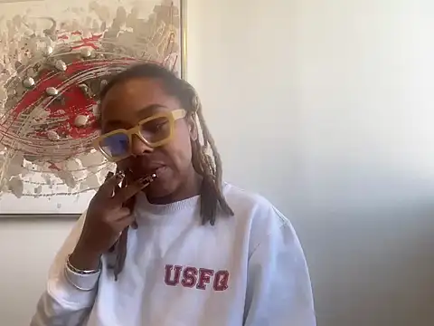 ChocolateCakeQueen online show from November 20, 2025, 1:12 pm