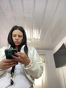 hannahb-e online show from February 19, 2026, 5:10 pm