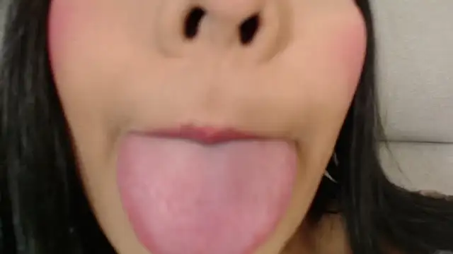 Snapshot of emily_brontee_ chatting on March 21, 2025, 1:34 pm emily brontee online show from March 21, 2025, 1:34 pm