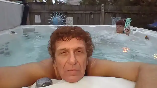 sexyandjagundo online show from April 29, 2026, 11:22 pm