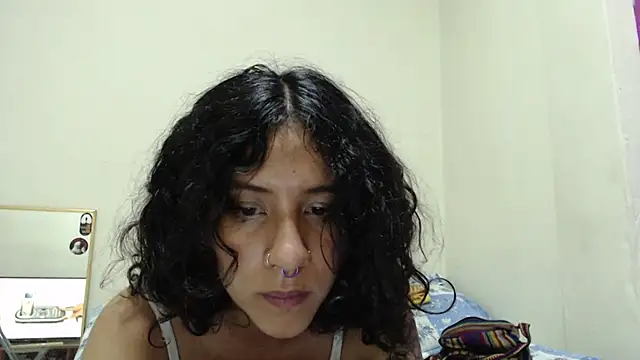 AlinaWoolf  online show from April 15, 2026, 7:25 am