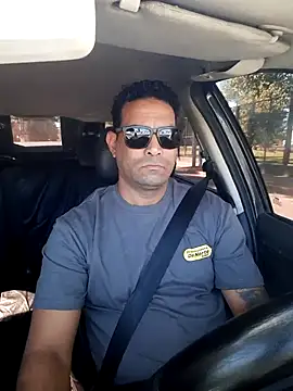 hecwil8 online show from November 24, 2025, 12:27 pm