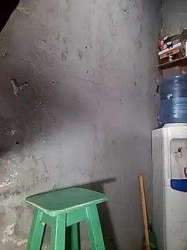 Snapshot of hecwil8 chatting on January 15, 2026, 1:14 pm hecwil8 online show from January 15, 2026, 1:14 pm