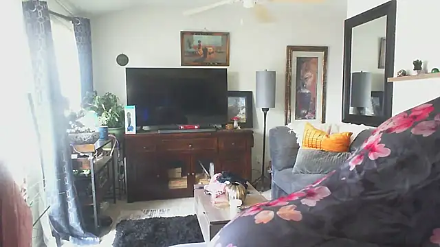 CeceilaMoon online show from February 16, 2026, 5:55 pm