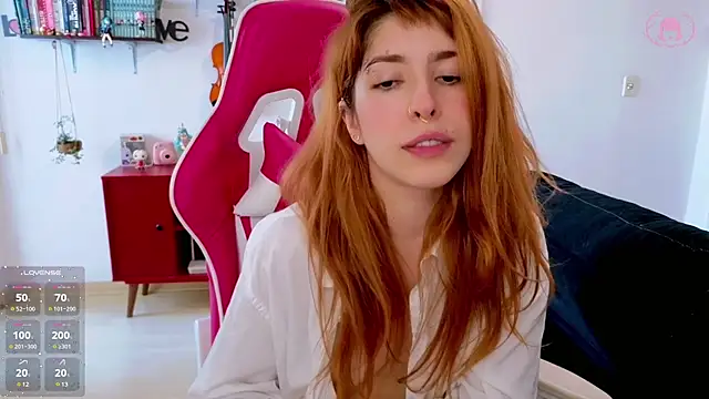 Snapshot of AuroraKatsy chatting on March 20, 2025, 8:51 pm AuroraKatsy online show from March 20, 2025, 8:51 pm