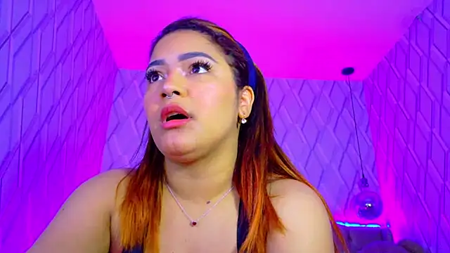 NicolleTaylor online show from October 20, 2025, 3:41 am