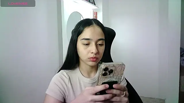 Snapshot of aineangeel chatting on June 15, 2026, 12:12 am aineangeel online show from June 15, 2026, 12:12 am