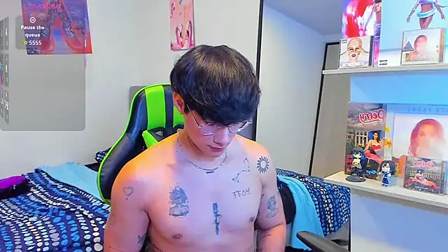 Snapshot of JayHotxxx chatting on February 10, 2026, 9:58 pm JayHotxxx online show from February 10, 2026, 9:58 pm