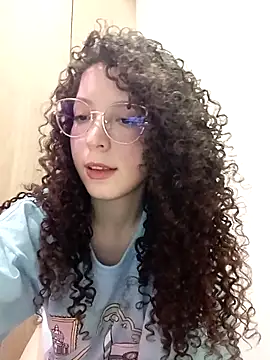 bluelen online show from November 15, 2025, 6:50 am