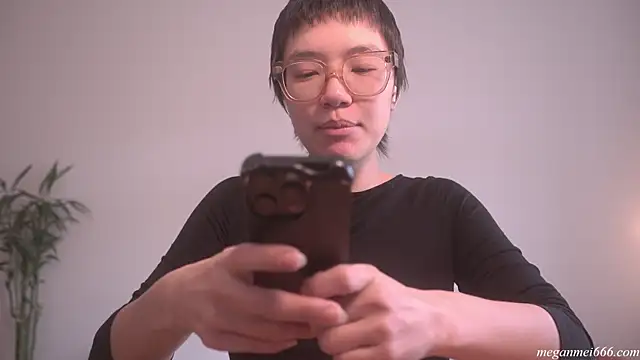 Snapshot of meganmei666 chatting on March 13, 2026, 5:18 pm meganmei666 online show from March 13, 2026, 5:18 pm