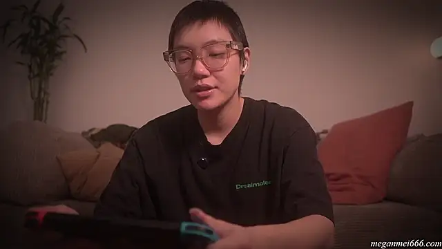 Snapshot of meganmei666 chatting on February 25, 2026, 3:18 am meganmei666 online show from February 25, 2026, 3:18 am