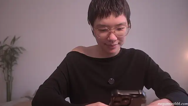 Snapshot of meganmei666 chatting on March 19, 2026, 5:24 pm meganmei666 online show from March 19, 2026, 5:24 pm