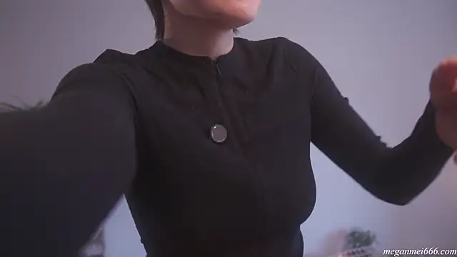 Snapshot of meganmei666 chatting on April 10, 2026, 5:53 pm meganmei666 online show from April 10, 2026, 5:53 pm