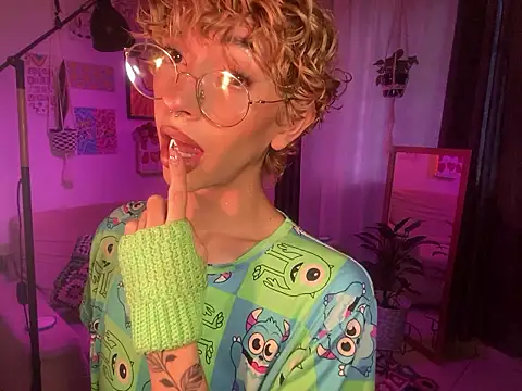 Snapshot of lyamthommpson chatting on March 17, 2026, 8:34 pm lyamthommpson online show from March 17, 2026, 8:34 pm