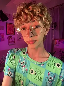 Snapshot of lyamthommpson chatting on February 22, 2026, 3:20 am lyamthommpson online show from February 22, 2026, 3:20 am