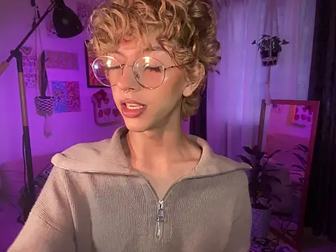 Snapshot of lyamthommpson chatting on March 25, 2026, 7:24 pm lyamthommpson online show from March 25, 2026, 7:24 pm