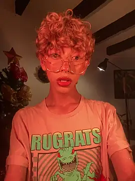 Snapshot of lyamthommpson chatting on December 19, 2025, 9:17 pm lyamthommpson online show from December 19, 2025, 9:17 pm