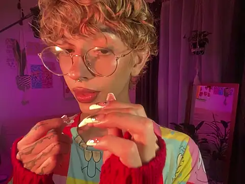 Snapshot of lyamthommpson chatting on February 24, 2026, 4:35 am lyamthommpson online show from February 24, 2026, 4:35 am