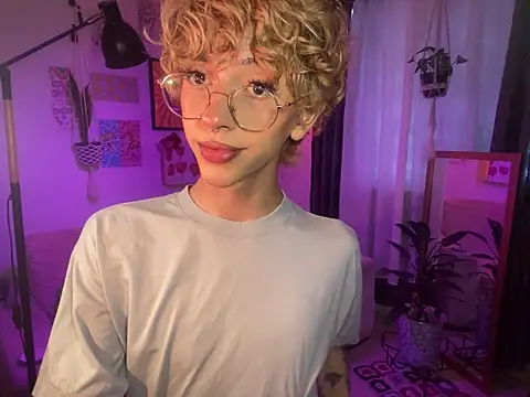 Snapshot of lyamthommpson chatting on March 22, 2026, 7:04 pm lyamthommpson online show from March 22, 2026, 7:04 pm