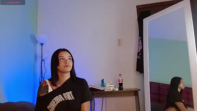 megan lover online show from April 5, 2026, 3:02 am