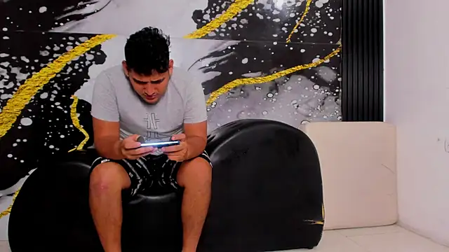 sweethot    online show from September 8, 2025, 2:16 pm