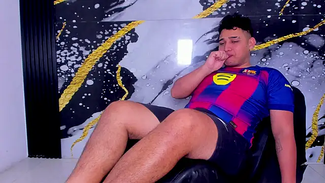 sweethot    online show from September 28, 2025, 2:02 pm