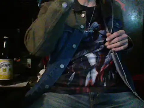 Snapshot of mrdemoncrowly chatting on February 8, 2025, 8:20 am mrdemoncrowly online show from February 8, 2025, 8:20 am