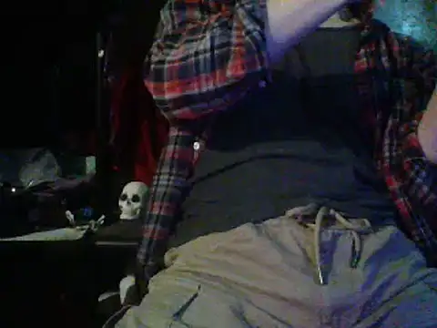 Snapshot of mrdemoncrowly chatting on March 18, 2025, 4:40 am mrdemoncrowly online show from March 18, 2025, 4:40 am