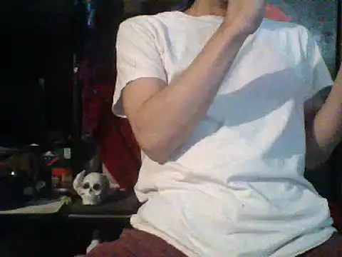 Snapshot of mrdemoncrowly chatting on February 11, 2025, 4:33 am mrdemoncrowly online show from February 11, 2025, 4:33 am