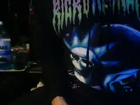 Snapshot of mrdemoncrowly chatting on February 20, 2025, 8:39 am mrdemoncrowly online show from February 20, 2025, 8:39 am