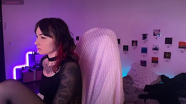 Snapshot of deadlysweet chatting on February 23, 2026, 4:51 pm deadlysweet online show from February 23, 2026, 4:51 pm