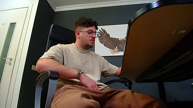 Snapshot of JoshKnights chatting on February 28, 2025, 8:42 am JoshKnights online show from February 28, 2025, 8:42 am