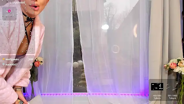 Snapshot of Selena_Reeves chatting on February 15, 2026, 8:13 am Selena Reeves online show from February 15, 2026, 8:13 am