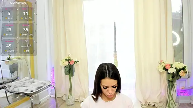 Selena Reeves online show from October 28, 2025, 6:45 am