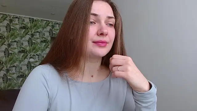 Snapshot of Olivia_shine chatting on February 28, 2026, 5:29 am Olivia shine online show from February 28, 2026, 5:29 am